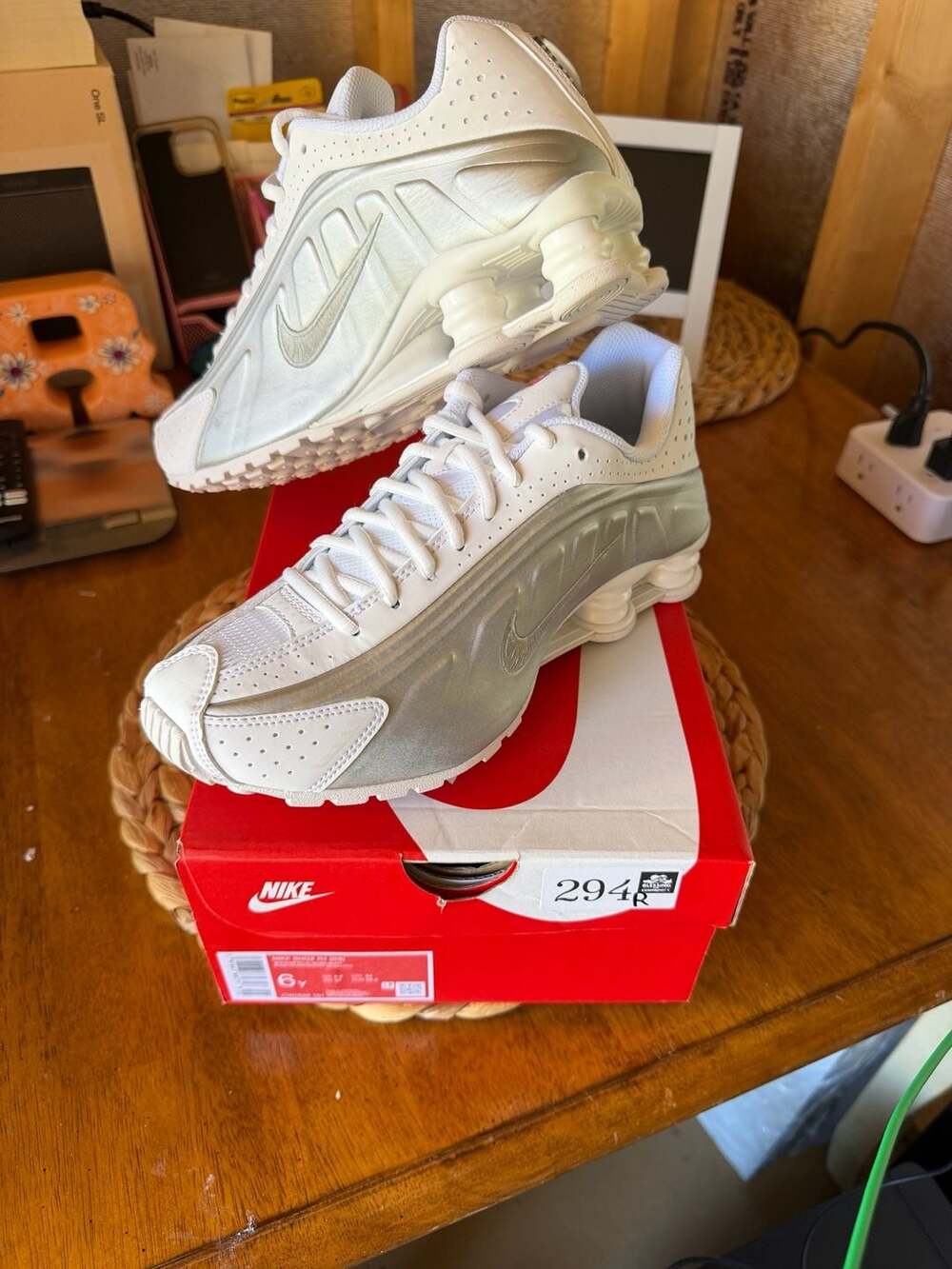 Nike Shox R4 Size 6Y White Metallic Silver CW2626 101